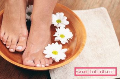 stopy w kąpieli pedicure stopy w kąpieli pedicure