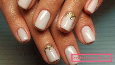 Piękny wiosenny manicure 2019-2020