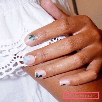 Piękny wiosenny manicure 2019-2020