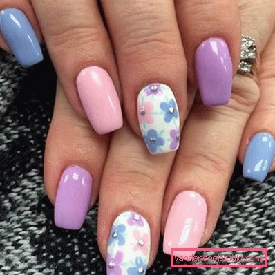 Piękny wiosenny manicure 2019-2020