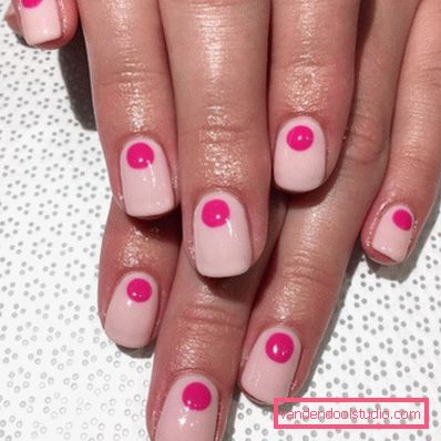 Piękny różowy manicure 2019-2020 rok