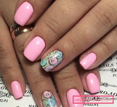 Piękny różowy manicure 2019-2020 rok