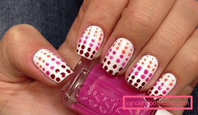 Piękny różowy manicure 2019-2020 rok