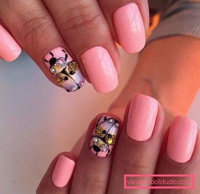 Piękny różowy manicure 2019-2020 rok