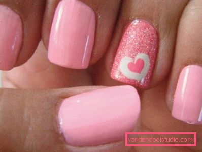 Piękny różowy manicure 2019-2020 rok