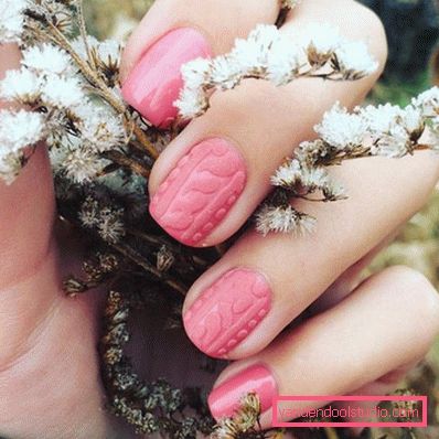 Modny manicure z dzianiny na lata 2019-2020