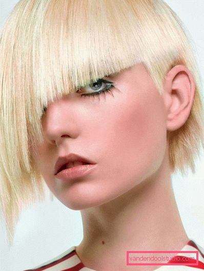 Kreatywna krótka fryzura - trend w modzie 2019