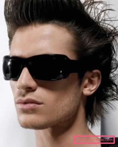 Kreatywna krótka fryzura - trend w modzie 2019