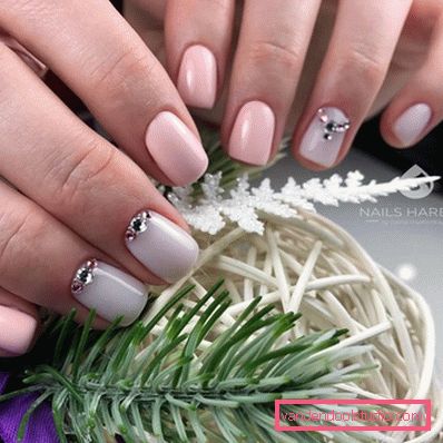 Niesamowity manicure księżycowy 2019-2020 na 15 najlepszych trendów