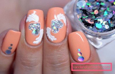 Manicure z kamuflażami