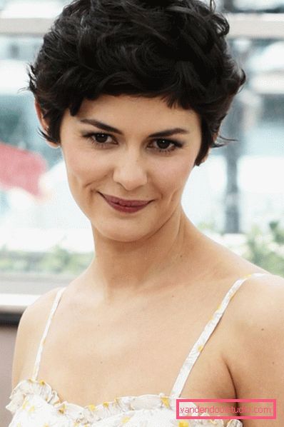 Delikatne fryzury w stylu pixie