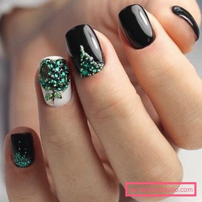 Modny czarny manicure