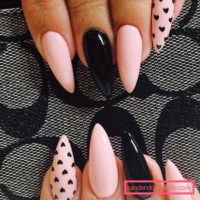 Modny czarny manicure