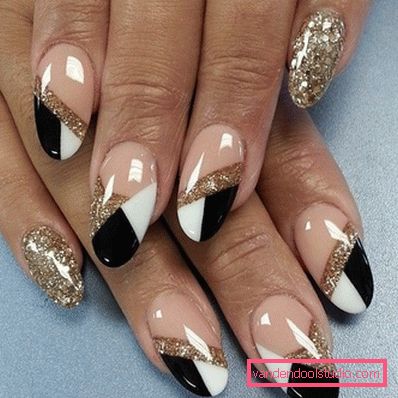 Modny czarny manicure