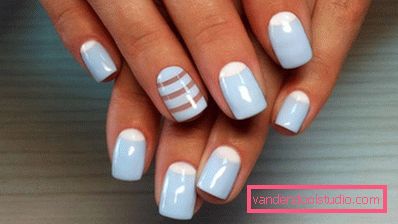 Piękny niebieski manicure - zdjęcie