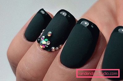 Piękny manicure na sezon jesień-zima 2019-2020