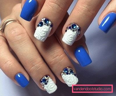 Wspaniały manicure z cyrkoniami 2019-2020