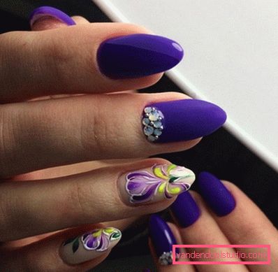 Wspaniały manicure z cyrkoniami 2019-2020
