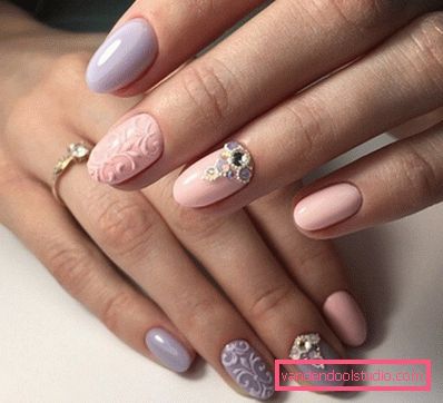 Wspaniały manicure z cyrkoniami 2019-2020