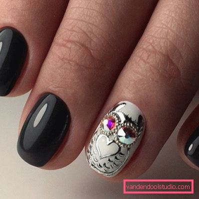 Wspaniały manicure z cyrkoniami 2019-2020
