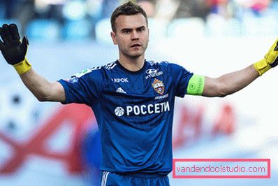 Fryzura Igora Akinfiejewa - zdjęcie
