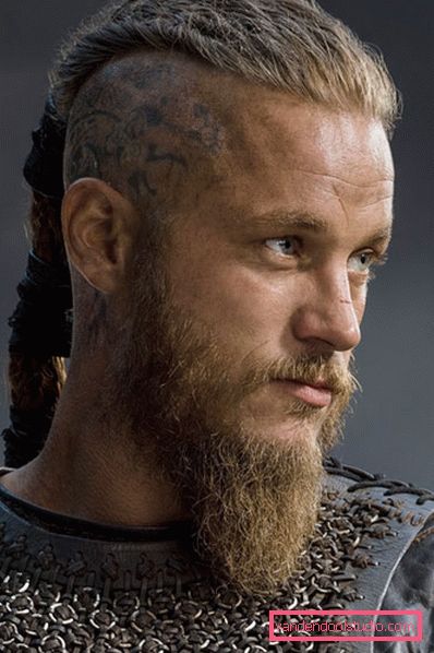 Fryzura Ragnara Lodbroka Włosy Ragnar Lodbroka z serialu telewizyjnego „Wikingowie”