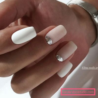Delikatny lekki manicure 2019-2020