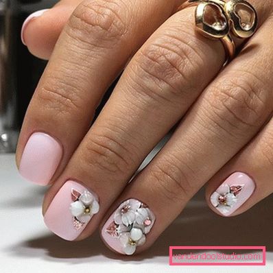Delikatny lekki manicure 2019-2020