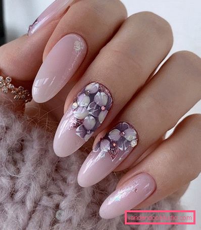 Delikatny lekki manicure 2019-2020