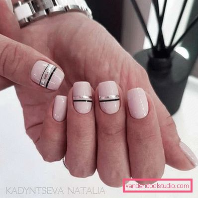 Delikatny lekki manicure 2019-2020