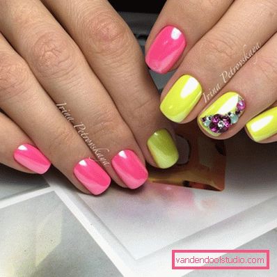 Manicure supernowe wiosna-lato 2019-2020 - trendy mody sezonowego wzornictwa paznokci