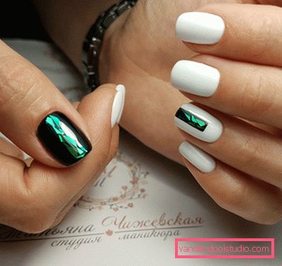 Genialny manicure z folią na lata 2019-2020