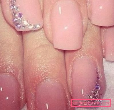Wieczorny manicure - wybieramy projekt do publikacji