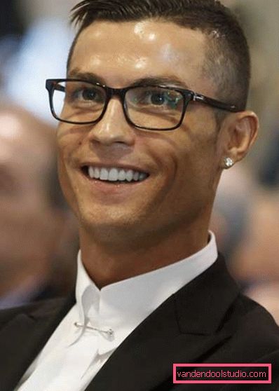 Wszystkie fryzury Cristiano Ronaldo
