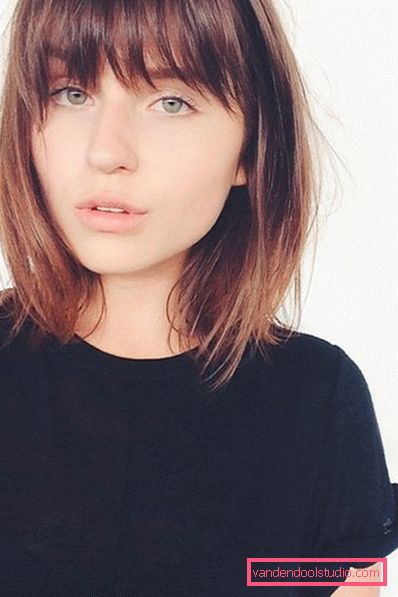 Damskie fryzury do średnich włosów bez stylizacji